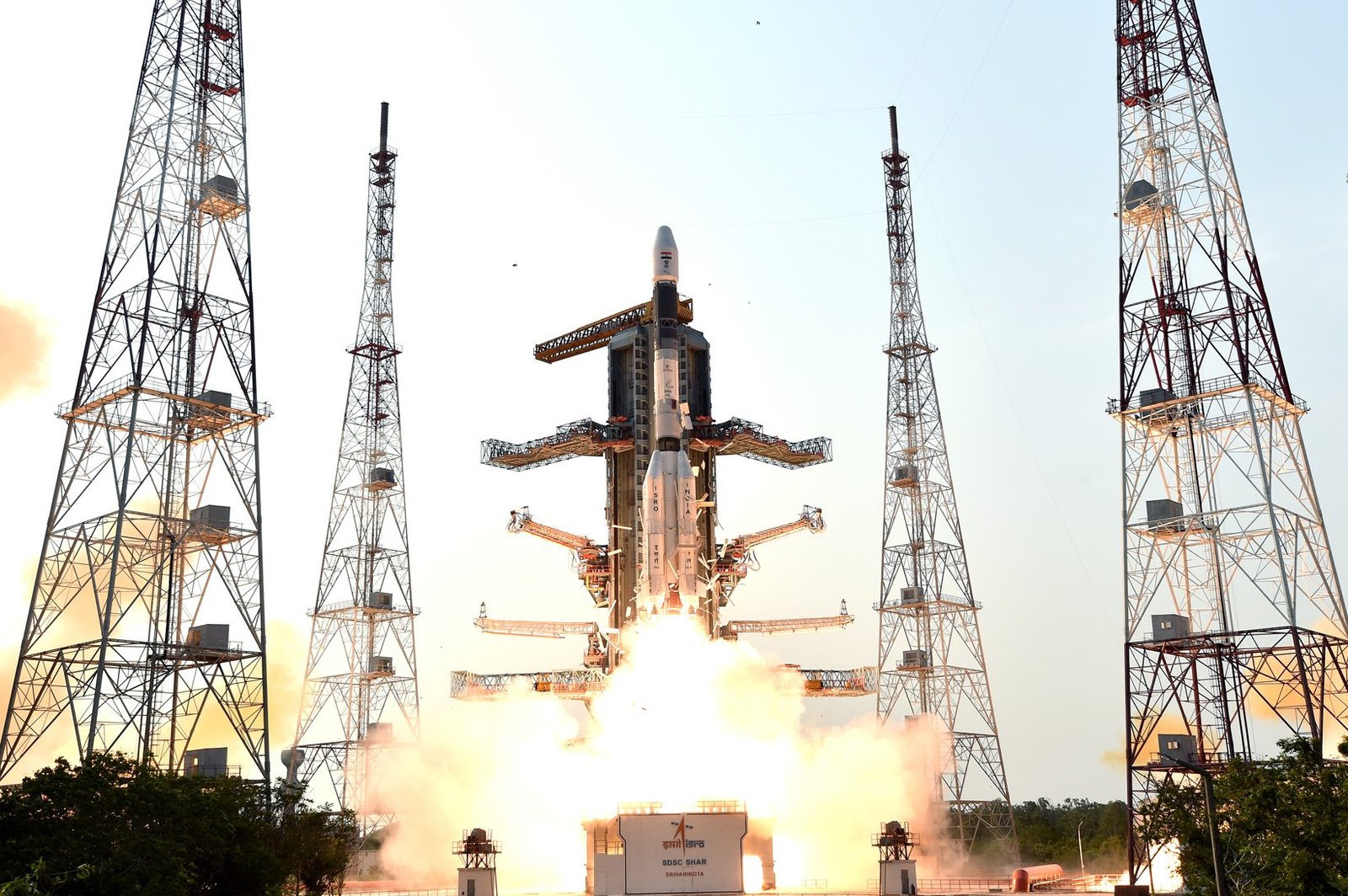 NVS-03 explained: a GSLV rocket lifting off, the same launch vehicle family carrying NVS-03 to revive NavIC